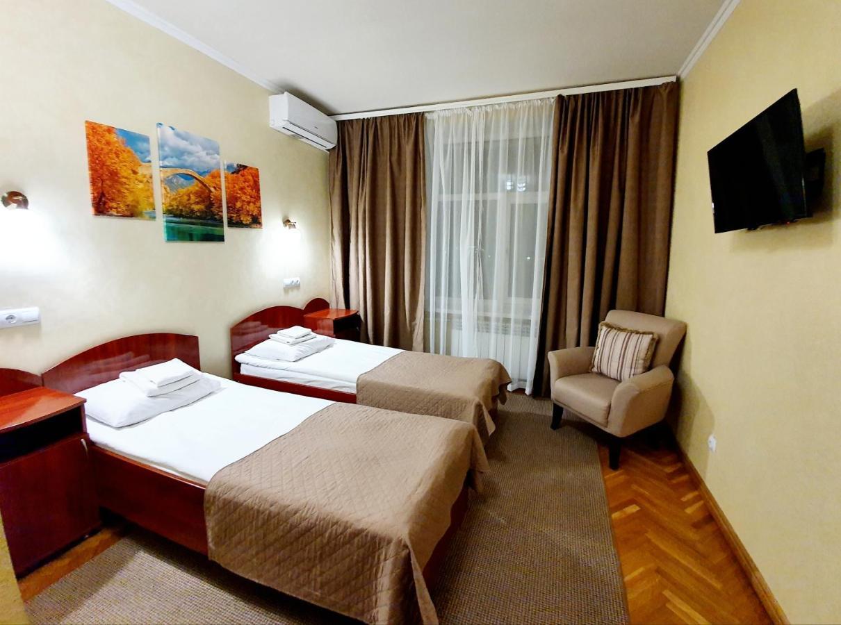 Hotel Sluch Starokostyantyniv المظهر الخارجي الصورة