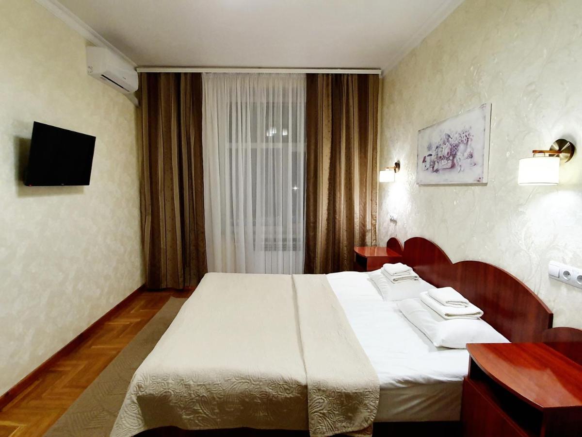 Hotel Sluch Starokostyantyniv الغرفة الصورة